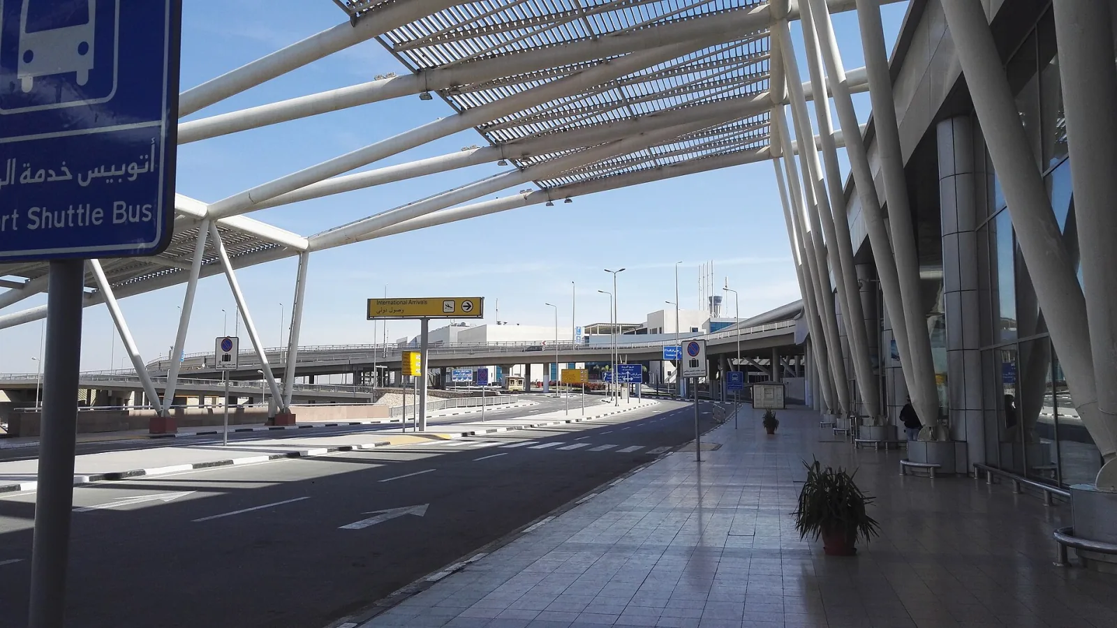 Traslado VIP desde o hacia el aeropuerto desde El Cairo – foto 2