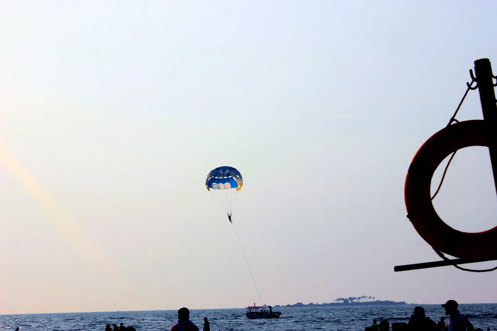 Aventura de parasailing