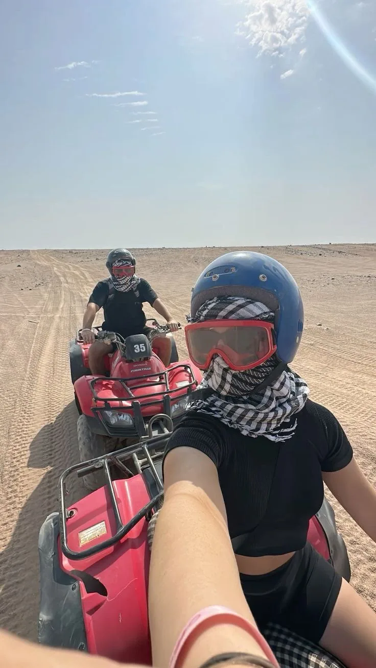 Mega safari por el desierto: quad, buggy y aldea beduina