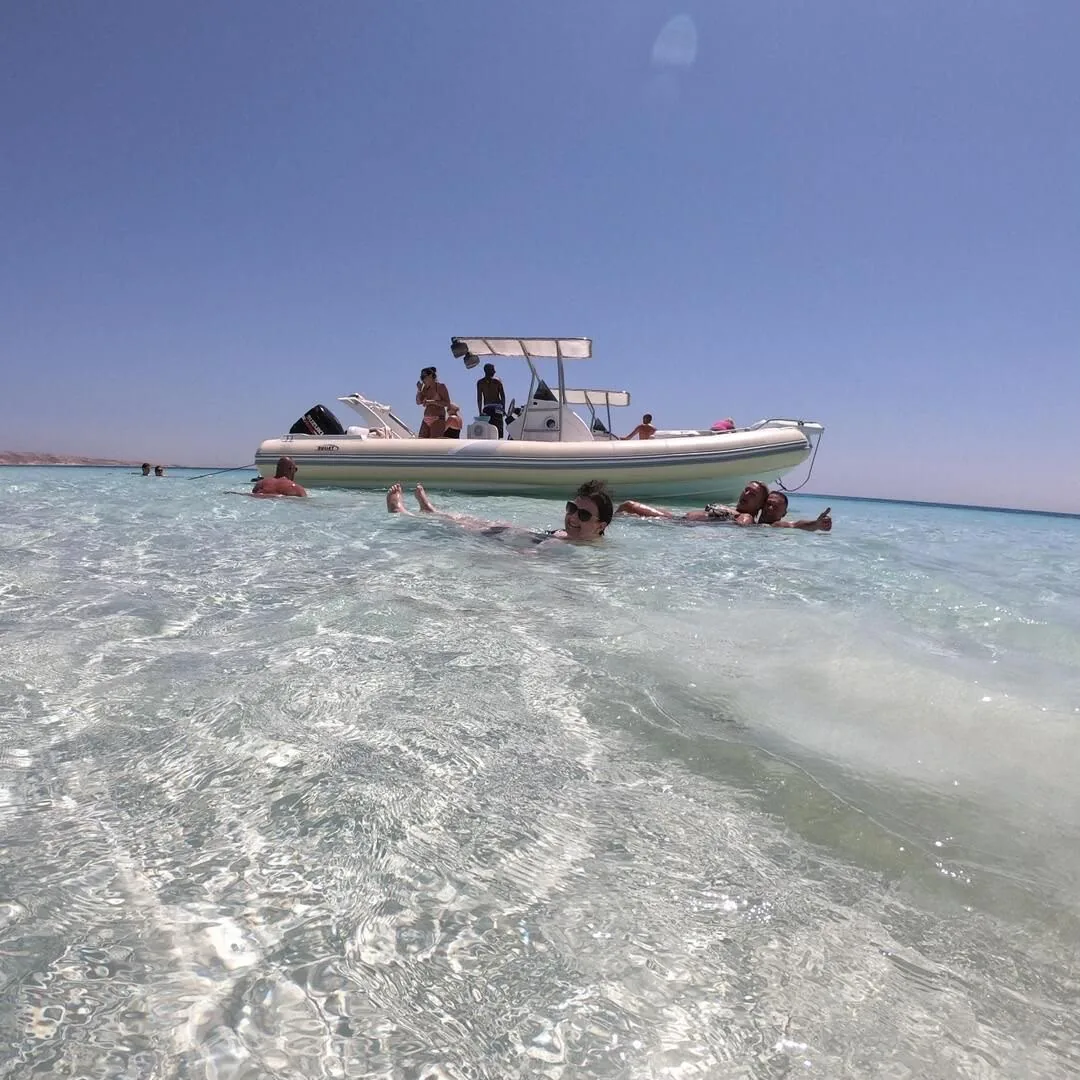 Isla Blanca en lancha rápida con esnórquel desde El Gouna – foto 4