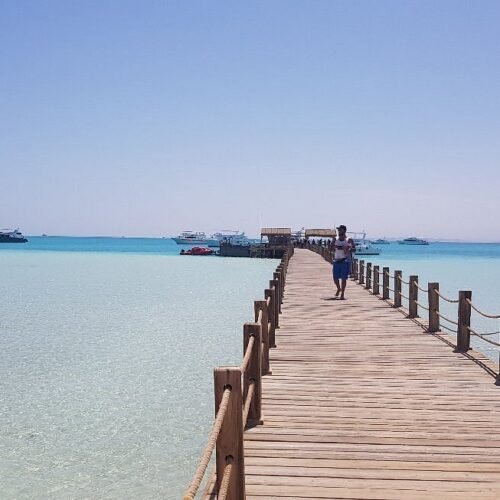Orange bay000