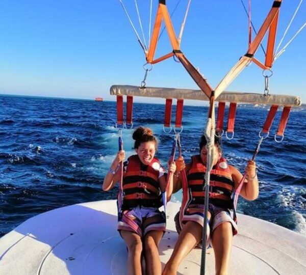 Parasailing-Abenteuer mit Hotelabholung