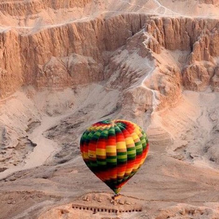 Privat-Luxor mit Heißluftballonfahrt Übernachtung