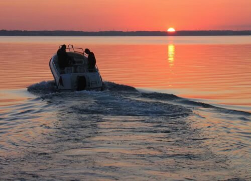 Familienfreundliche Speedboat-Erlebnisse – Spaß, Sicherheit und gemeinsame Abenteuer auf dem Roten Meer