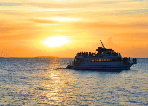 Magie des Sonnenaufgangs auf dem Roten Meer – Ein unvergessliches Erlebnis auf dem Boot